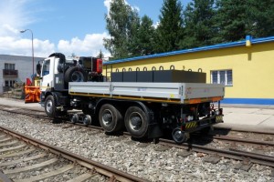 Road-Rail vehicle DAF CF85 DUO is equippped with platform superstructure, for spreader of chemical and inert materials, ballast, tank, and many other superstructures.